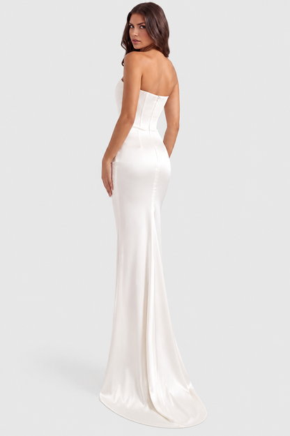 Rosa - Vestido largo negro con corsé